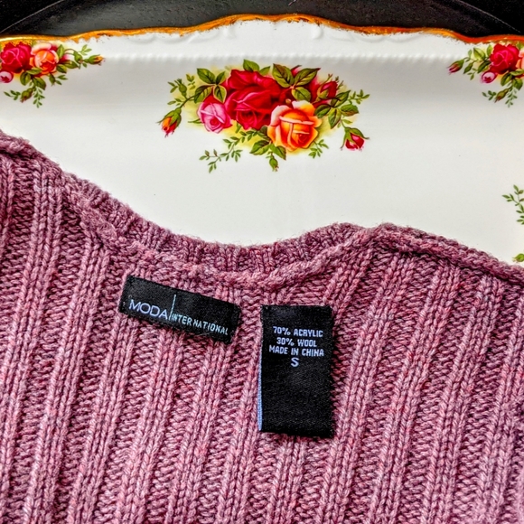 Long Sleeve Hand knitted Purple Winter dress by Victoria's Secret Size: S - Picture 11 of 13